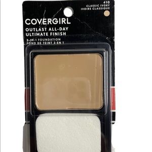 Covergirl Foundation Classic Ivory 410 NIP